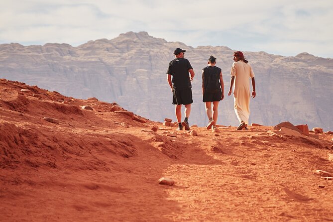 Half-Day Jeep Safari "Wadi Rum Highlights!" w/ Professional Bedouin Guide - A Guide Makes the Difference