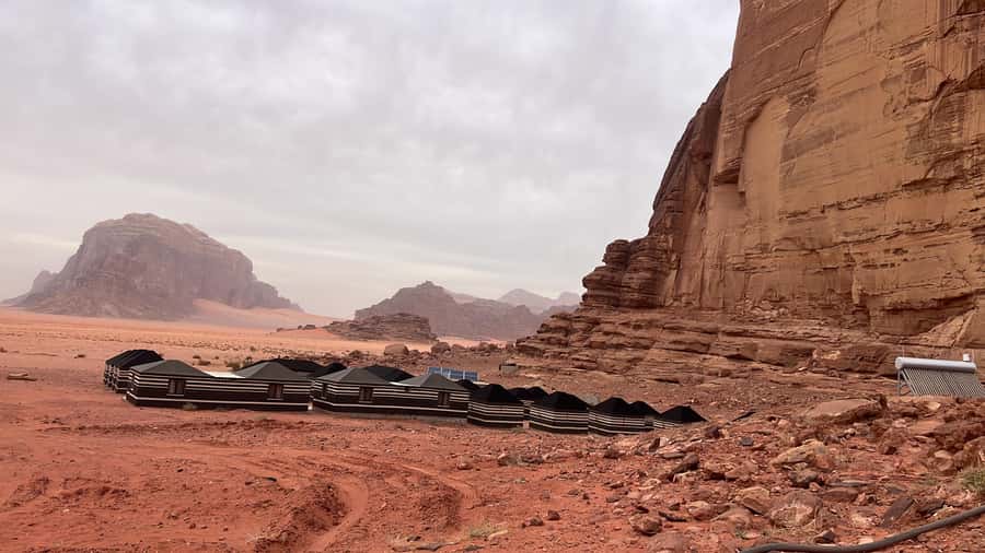 half day jeep tour &one night stay & all meals - A desert lunch question worth clearing up