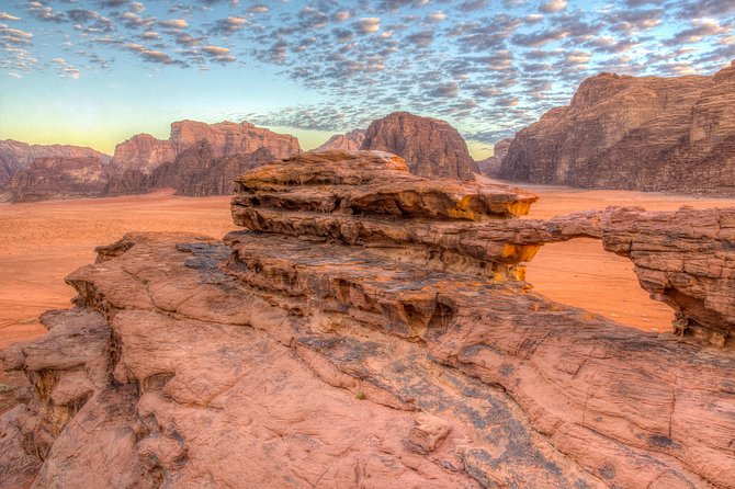 Half-Day Jeep Tour: "Wadi Rum Images" - Khazali Canyon and its ancient markings