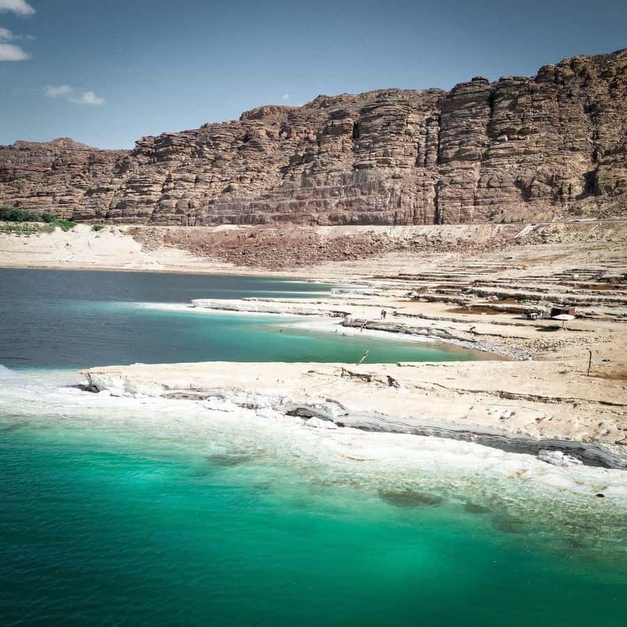 Half Day Tour Dead Sea , Pink Lake, Crystal beach From Amman - Lunch, mud, and the Dead Sea routine
