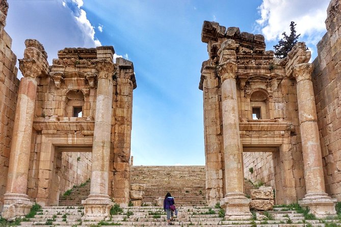 Jerash, Umm Qais, Cave of Jesus From Amman - What the driver can and cannot provide