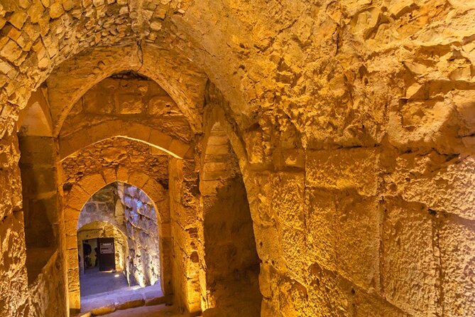 Journey Through Jordan's History Tour - Amman’s Citadel, Roman Theater, and downtown streets