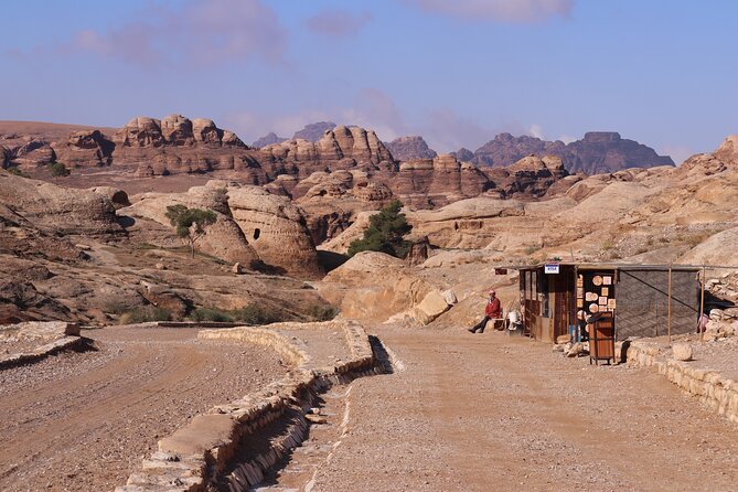 Literary tourism experience in Petra - A different way to meet Petra