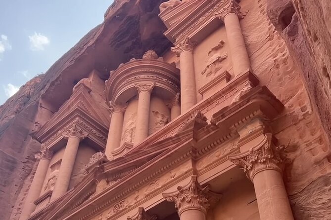 Petra and Little Petra Full-Day Guided Tour from Amman - The long road south from Amman