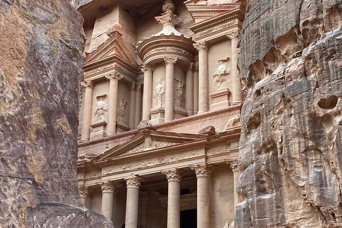 Petra and Wadi Rum in One Day | The Jordanian Mappers - The Treasury and Petra’s first great reveal