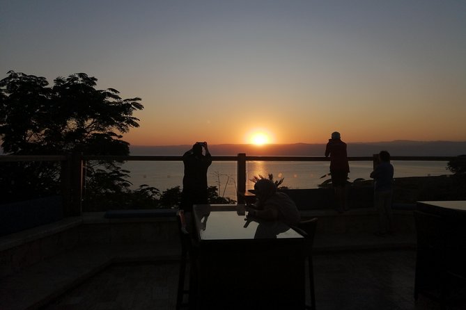Petra & Dead Sea 1 Day Private tour (Lunch included) - Lunch and floating at a five-star resort