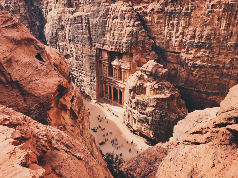 Petra & Wadi Rum: Full Day Private Tour with Hotel Pickup - Key points at a glance