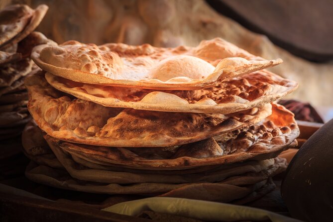 Private Amman City Sightseeing with Optional Arabic Mezze Lunch and Turkish Bath - Rainbow Street, Abdoun, and Swefieh