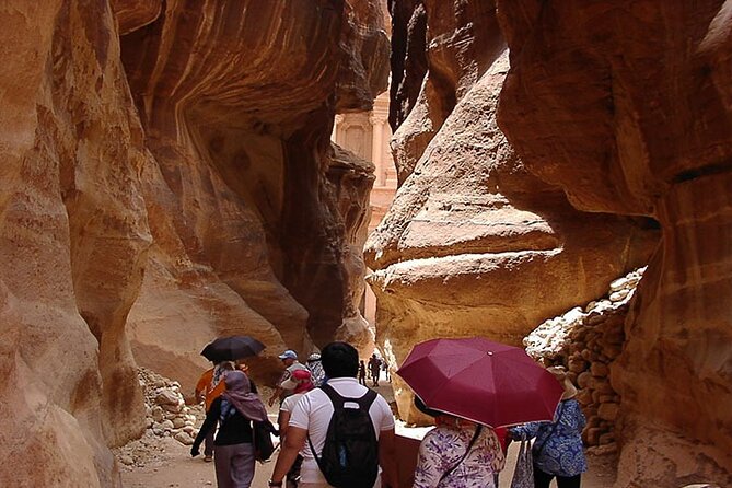 Private Arrival Transfer: Amman Airport to Petra Hotels - The drivers are part of the experience