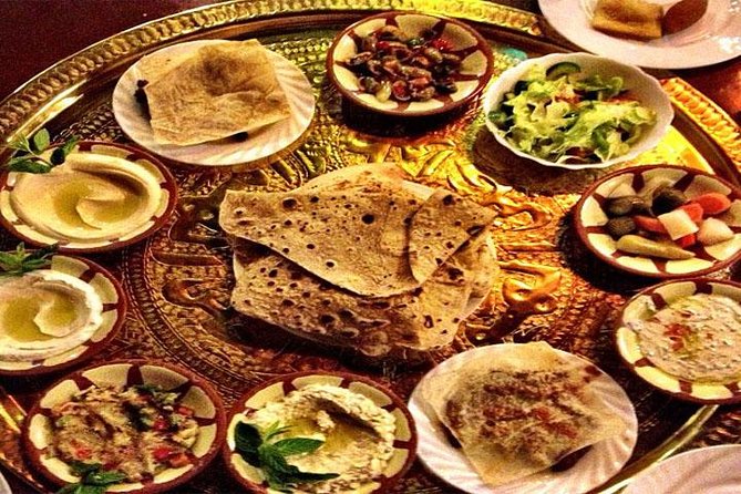 Private Panoramic Amman Tour and Local Lunch or Dinner-Wine Taste - Art, cafés, and Rainbow Street