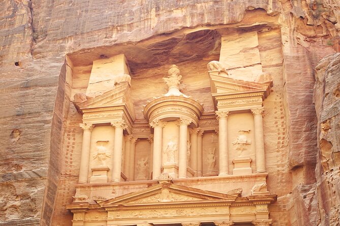 Private Petra Back Entrance Tour with Guide . - Is $140 a fair price?