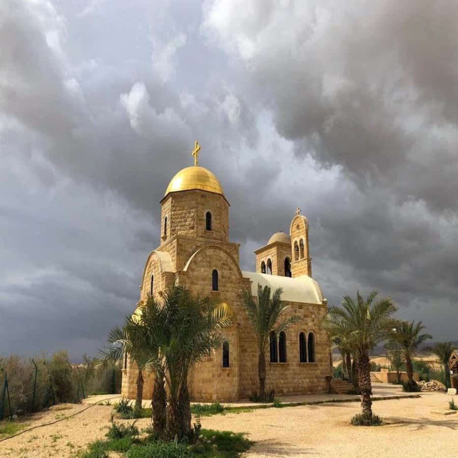 Private Tour: Baptism site ( Jordan River ) From Amman - The riverbank and the nearby border
