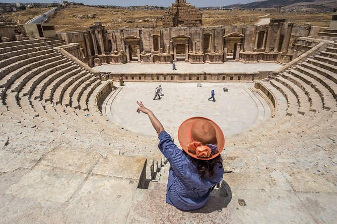 Private Tour: Jerash and Umm Qais Day Trip from Amman - Leaving Amman in a Private Minivan