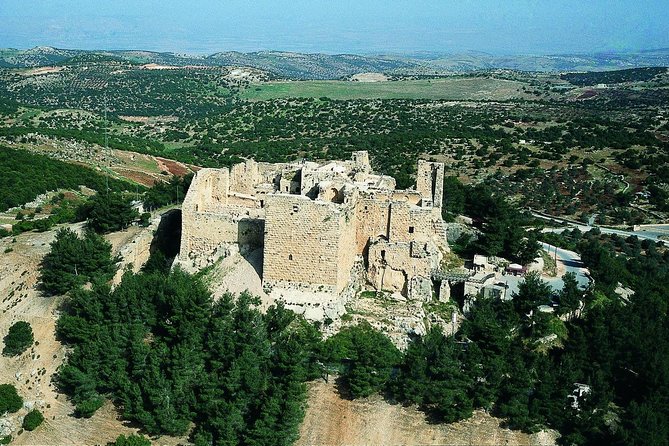 Private Tour of Ajlun and Jerash - Jerash begins with arches, columns, and a Roman city plan