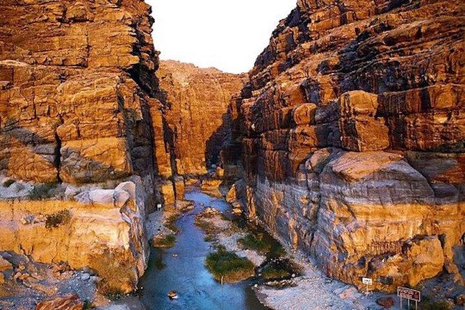 Wadi Mujib Private Tour - The two-hour ride from Amman