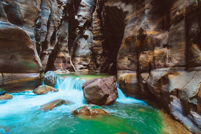 Wadi Mujib Siq Trail with Amman Panoramic&Optional Dead Sea Visit - Timing, weather, and the wet-season question