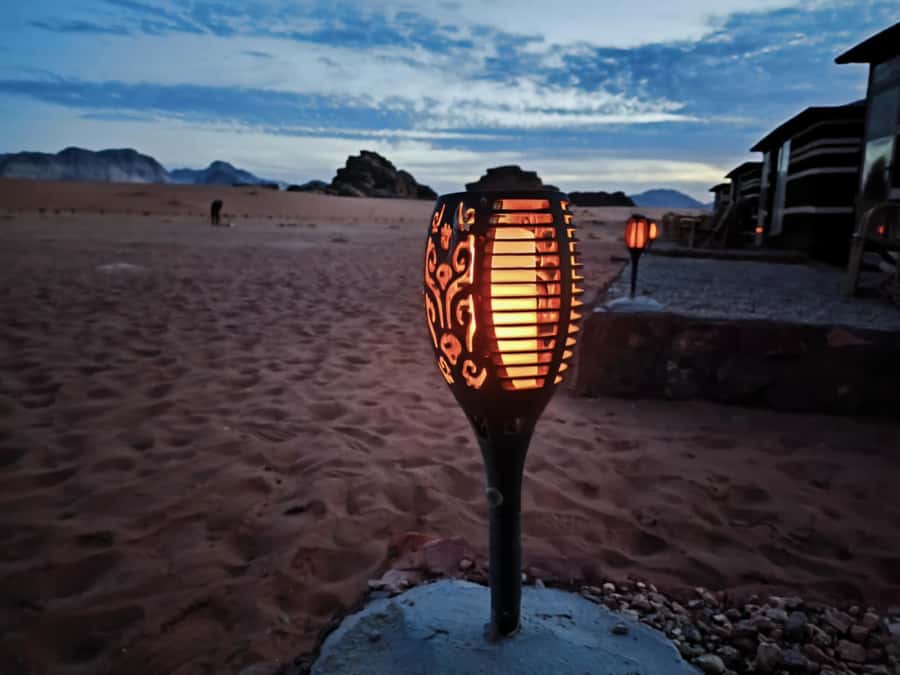 Wadi Rum: 1-Night Jeep Tour with Dinner and Breakfast - What the $89 Wadi Rum tour really gives you