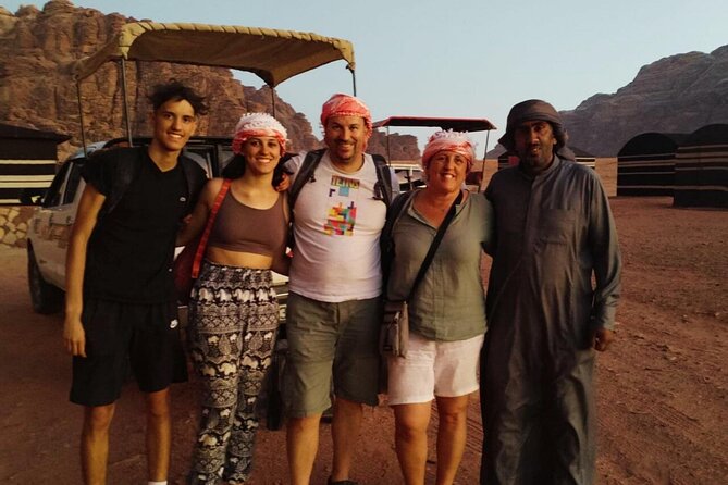 Wadi Rum 2-Day Jeep Tour with Meals and Overnight in Bedouin Camp - Lunch beside Mushroom Rock