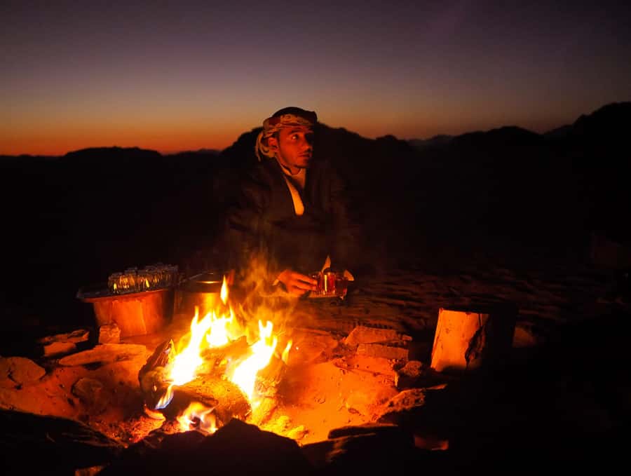 Wadi Rum: 2 Hour Camel Ride at Sunset/Sunrise Overnight - Stargazing under Wadi Rum’s dark sky