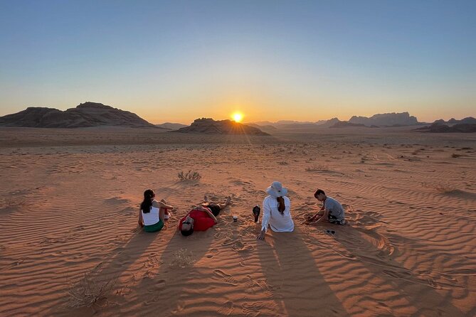 Wadi Rum 4-Hour Sunset Tour - Wadi Rum Desert Highlights - Climbing the Al Ramal red dune