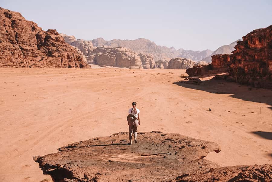 Wadi Rum: Choose 2 to 9 Hour Jeep Pass, Guide & Meal Options - The two-hour route: a quick taste of the desert