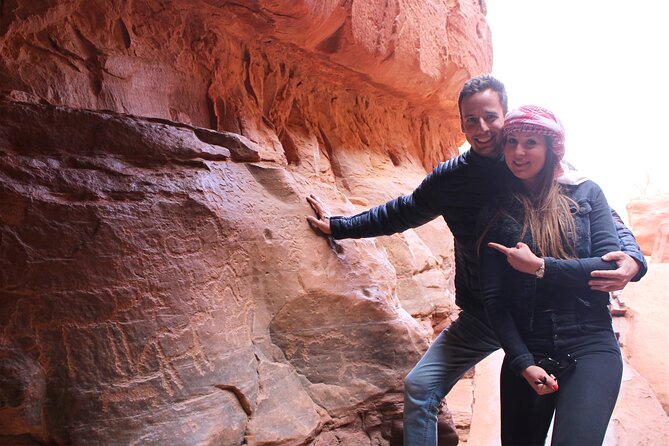 Wadi Rum: Explorer Jeep Tour PASS + Local Food + Optional Stay - Key points to know before you book