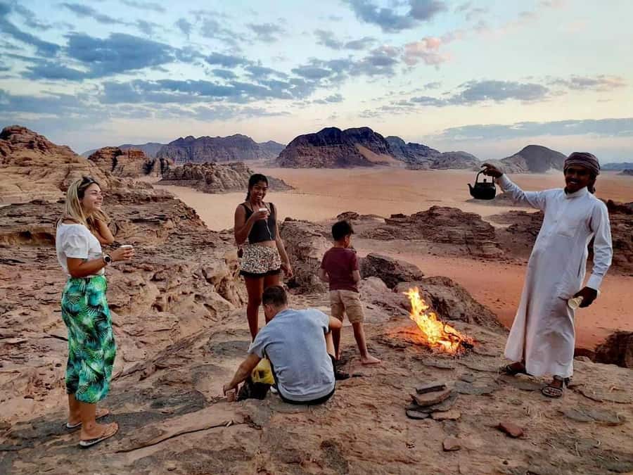 Wadi Rum: Morning or Sunset Jeep Tour - Starting in Wadi Rum Village