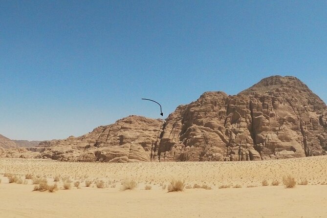 Wadi Rum Mountain Hike & Climb: Burdah, with a bridge at the top! + tour & Lunch - The Burdah climb and tea at the top