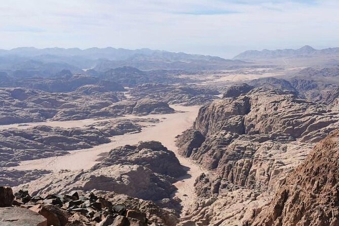 Wadi Rum Mountain Hike: Umm Ad Dami, highest point of Jordan + Jeep tour & Lunch - Wadi Sabet, Chicken Rock, and the old caves