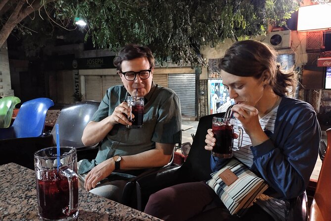 Walking Tour, Visit the Old Town and Markets, Taste Food - What the guide adds to the experience